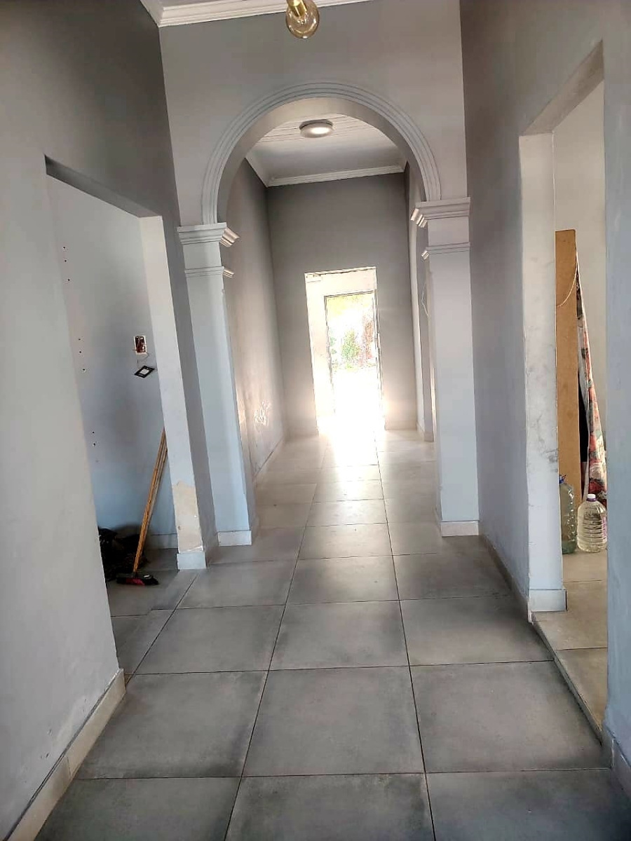 6 Bedroom Property for Sale in Southernwood Eastern Cape